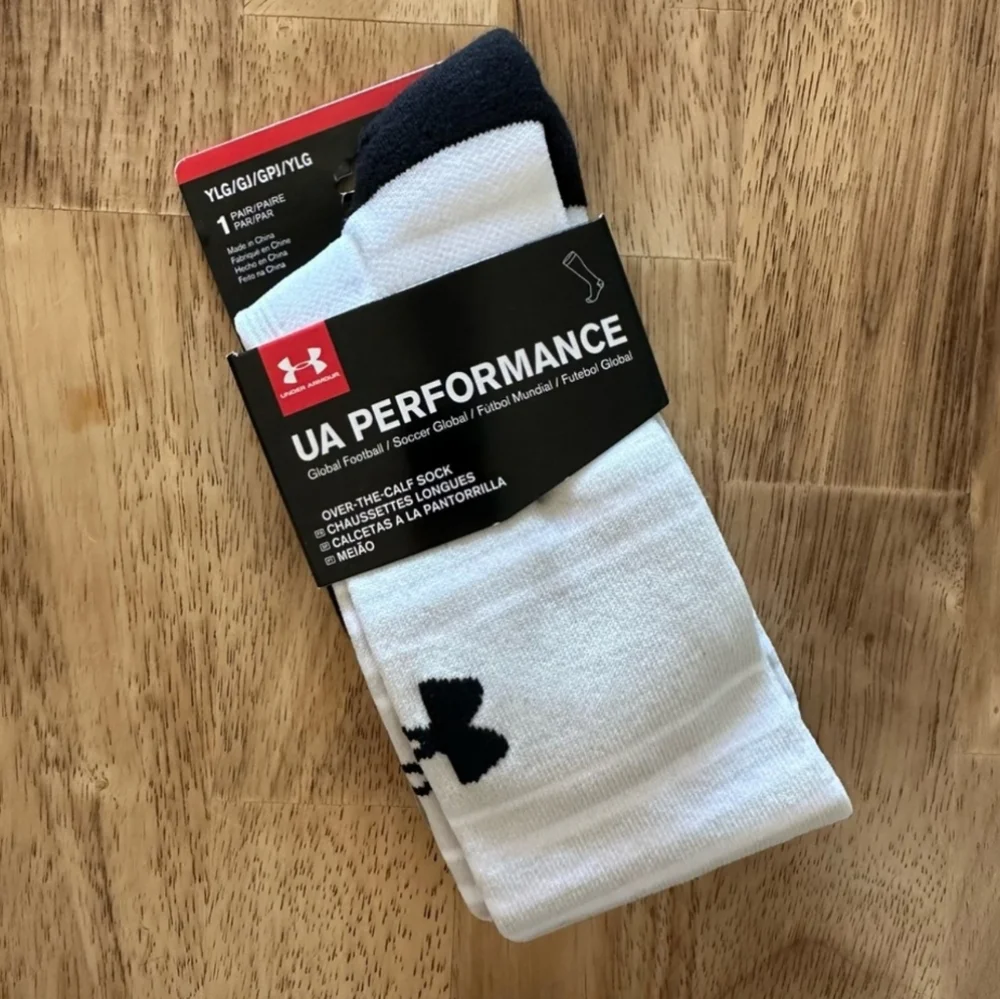 NWT Kid's Under Armour Performance Global OTC Socks